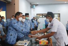 Pesan Bupati Boltim Ketika Menyerahkan SK PPPK, Guru, dan Operator