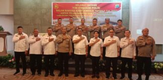 Momen foto bersama Tim Itwasum Polri dengan sejumlah Kepala Polres wilayah hokum Bolaang Mongondow Raya (BMR), di Ballroom Hotel Sutanraja Amurang, Sabtu 22 Juni 2024. (Foto.Ist/Humas Polres Boltim)