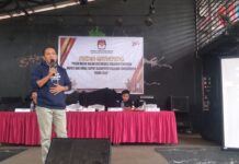 KPU Bolmong: Peran Aktif Media Dapat Meningkatkan Partisipasi Masyarakat di Pilkada 2024 Media Gathering KPU Bolmong yang berlangsung di Cafe Strawbery Kotamobagu, Tumobui, Kecamatan Kotamobagu Timur, pada Selasa 13 Agustus 2024. (foto.Wandi Ginoga/timurexpress.co)