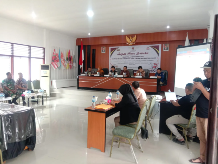 KPU Kotamobagu Gelar Rapat Pleno Terbuka Rekapitulasi DPS Pilkada 2024. (foto.dok/KPU Kotamobagu)