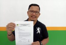 Abarang: Permintaan Mahar dari Polda Sulut dan Kapolres Boltim itu Hoax Ketua DPC APRI Boltim saat mengklarifikasi soal isu pemerasan oleh Direskrimsus di Polda Sulut (foto: redaksi)