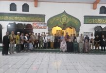 Pemdes dan Masyarakat Desa Kobo Kecil Terima Kunjungan Tim Safari Ramadan Pemkot Kotamobagu Jajaran Pemdes dan Masyarakat Desa Kobo Kecil, sambut kunjungan Tim Safari Ramadan Pemkot Kotamobagu, di Masjid Ar-Rahman, Desa Kobo Kecil, Kecamatan Kotamobagu Timur, Kota Kotamobagu, Rabu 25 Februari 2026. (foto.Pemdes Kobo Kecil)